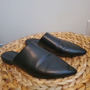BLACK LEATHER MULES | Oak and Fort
